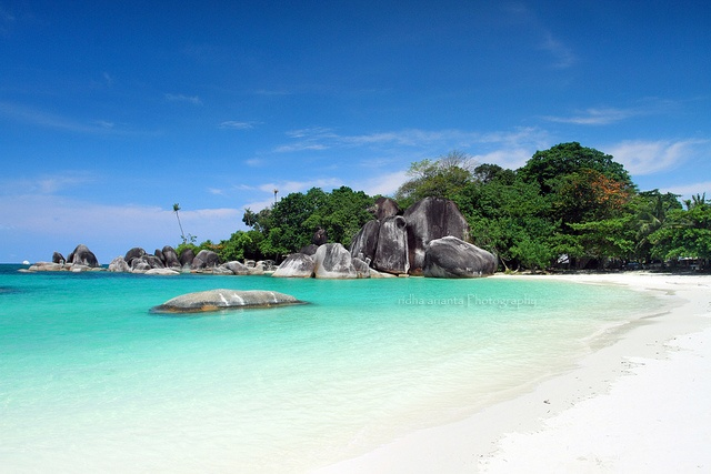 5 Wisata Bahari 2025: Destinasi Pantai Terpopuler untuk Liburan Gen Z