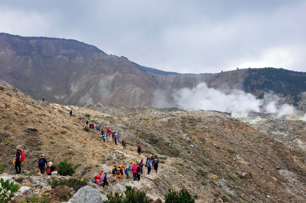 Geowisata Gunung Api Indonesia 2026 Adventure & UNESCO