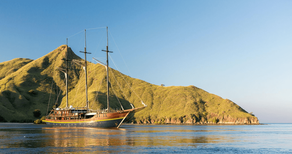 Yacht Charter Indonesia 2026, Rute Favorit Mulai Harga Terjangkau Ini